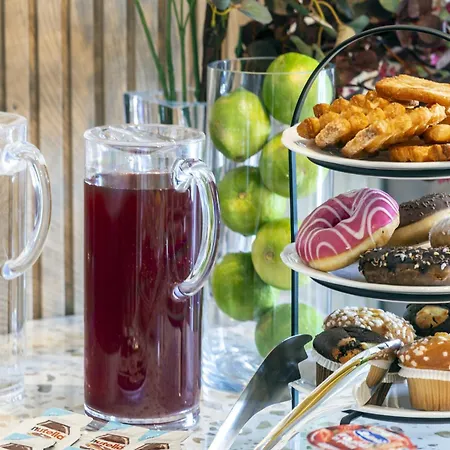 Nocleg ze śniadaniem Ta' Nina Boutique *