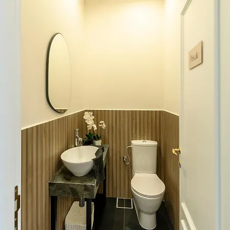 Ta' Nina Boutique Μντίνα