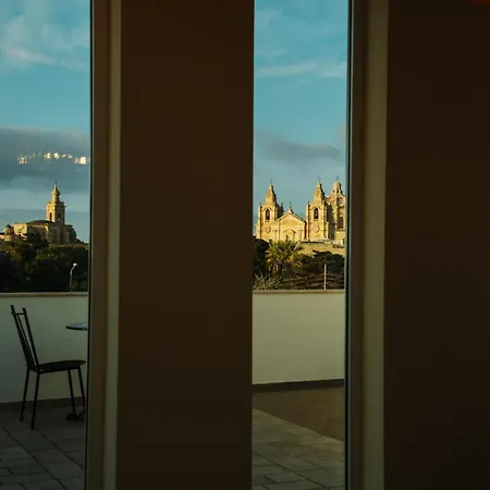 Ta' Nina Boutique Bed and Breakfast *