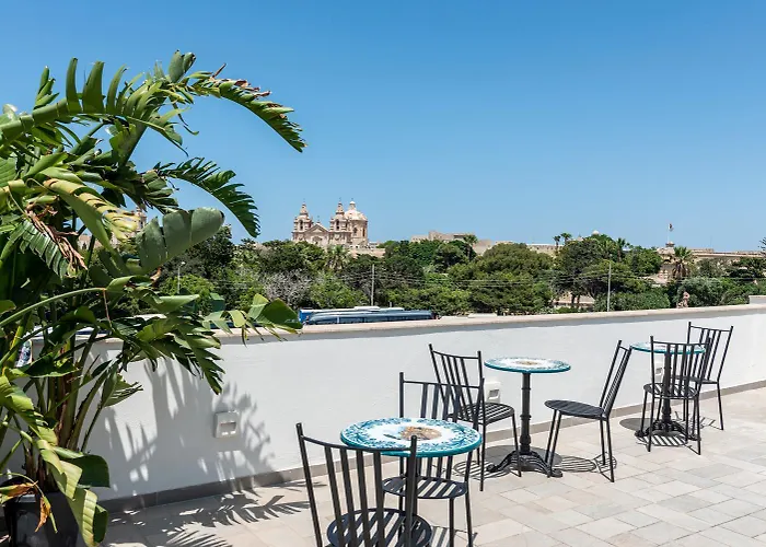 Oda ve Kahvaltı Ta' Nina Boutique