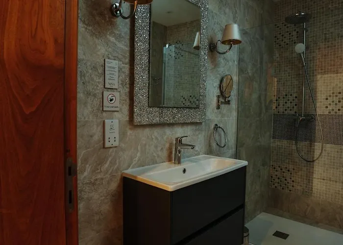 Oda ve Kahvaltı Ta' Nina Boutique *